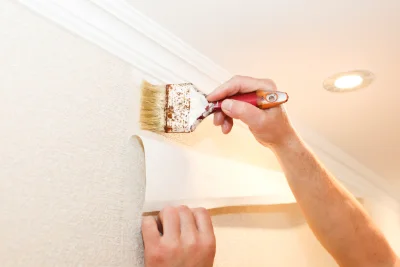 Pose de papier peint à Lalaye — revêtements muraux et toiles de verre